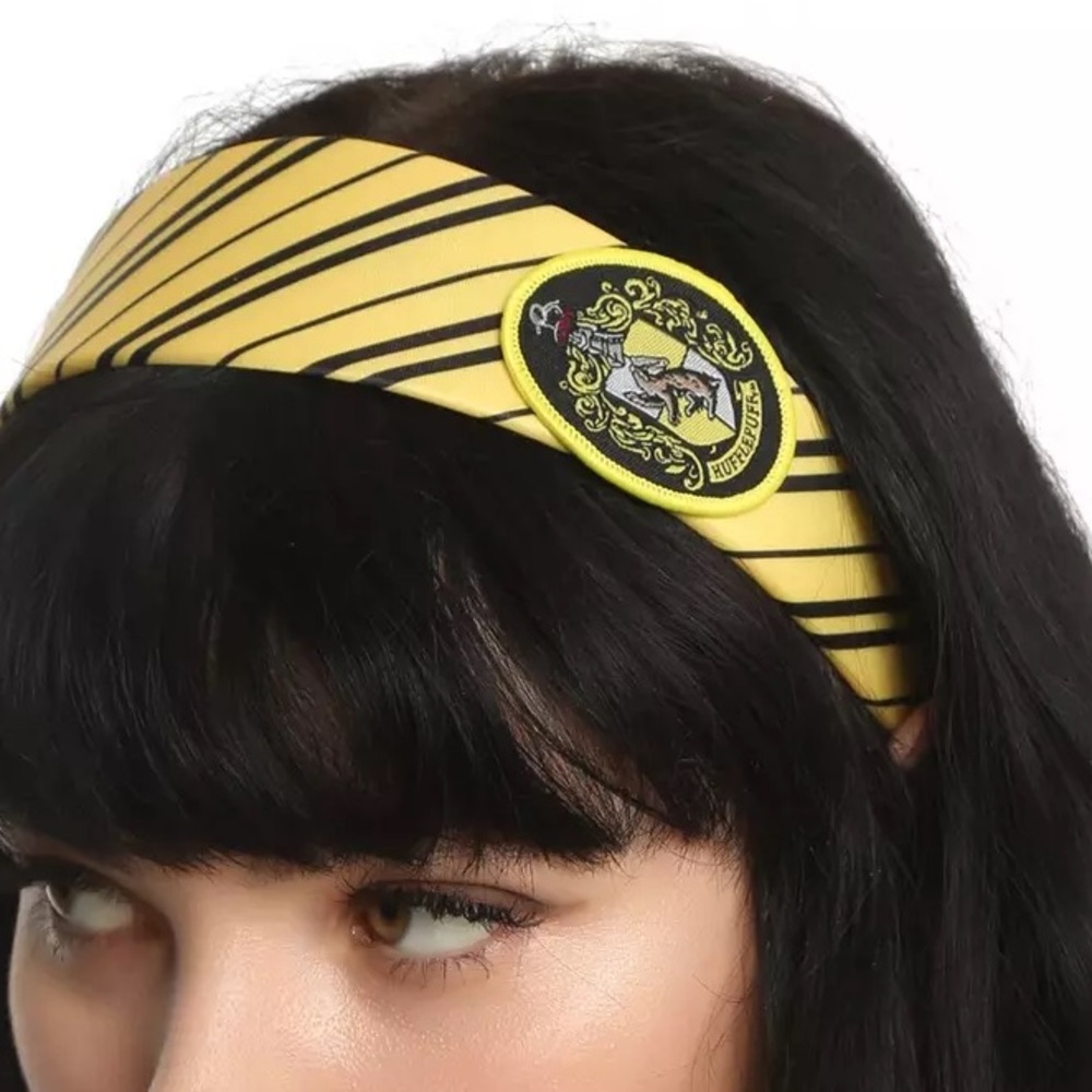 *FREE IN BUNDLE* NWOT - Hufflepuff Headband